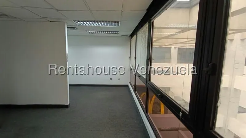 Oficina en Alquiler en Chuao, Distrito Metropolitano - 24