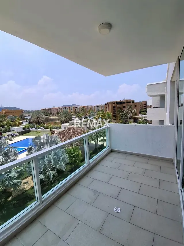 En Venta Exclusivo PH en el CR Carenero Yacht Club - 2