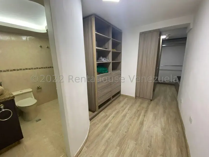 Apartamento (1 Nivel) en Venta en La Urbina, Distrito Metropolitano - 12