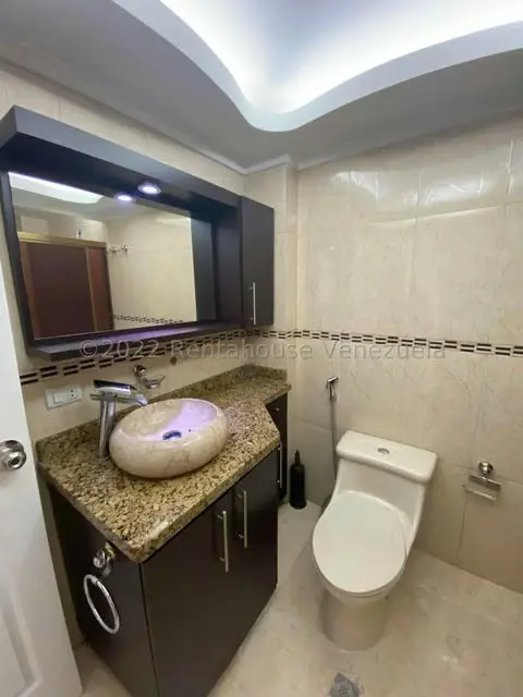 Apartamento (1 Nivel) en Venta en La Urbina, Distrito Metropolitano - 14