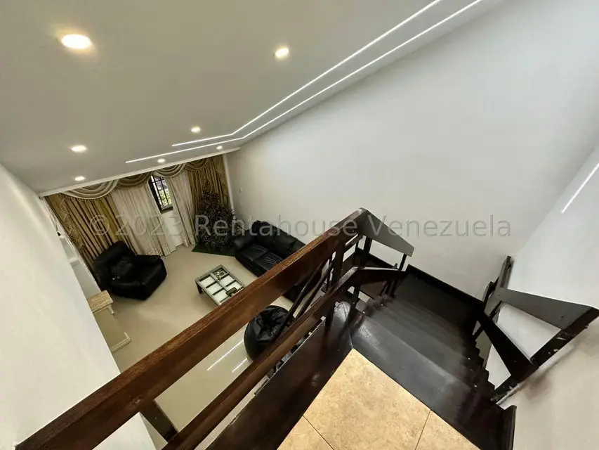 Apartamento (1 Nivel) en Venta en La Urbina, Distrito Metropolitano - 3