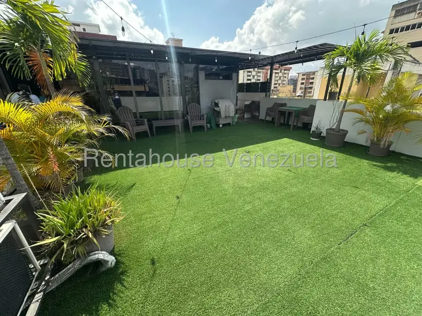 Apartamento (1 Nivel) en Venta en La Urbina, Distrito Metropolitano - 35