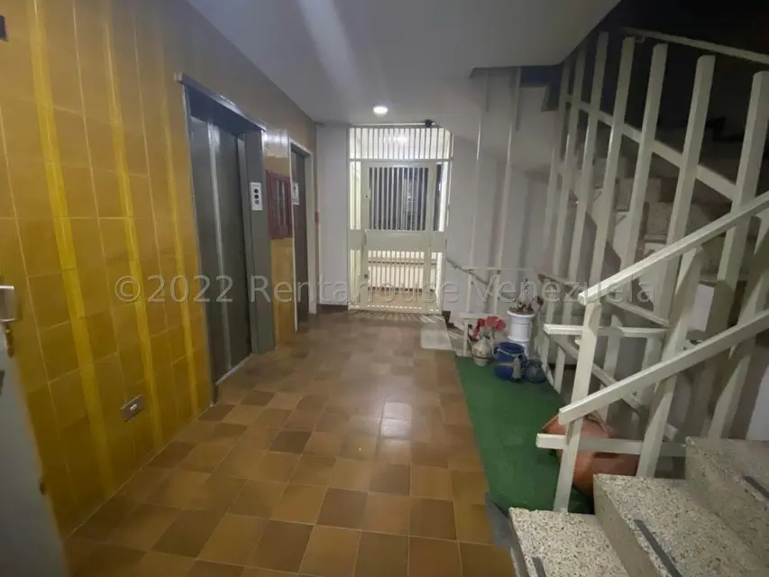Apartamento (1 Nivel) en Venta en La Urbina, Distrito Metropolitano - 40