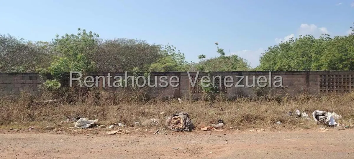 Terreno (Industrial) en Venta en Avenida Vargas, Zulia - 4