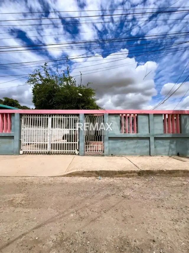Casa en sector colinas bolivarianas