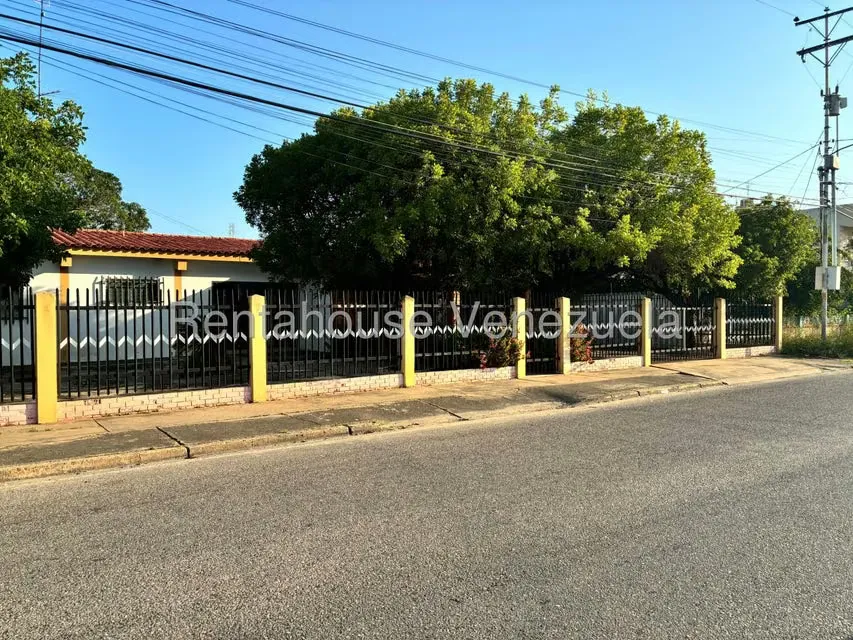 Casa (1 Nivel) en Venta en Calle Piar, Zulia