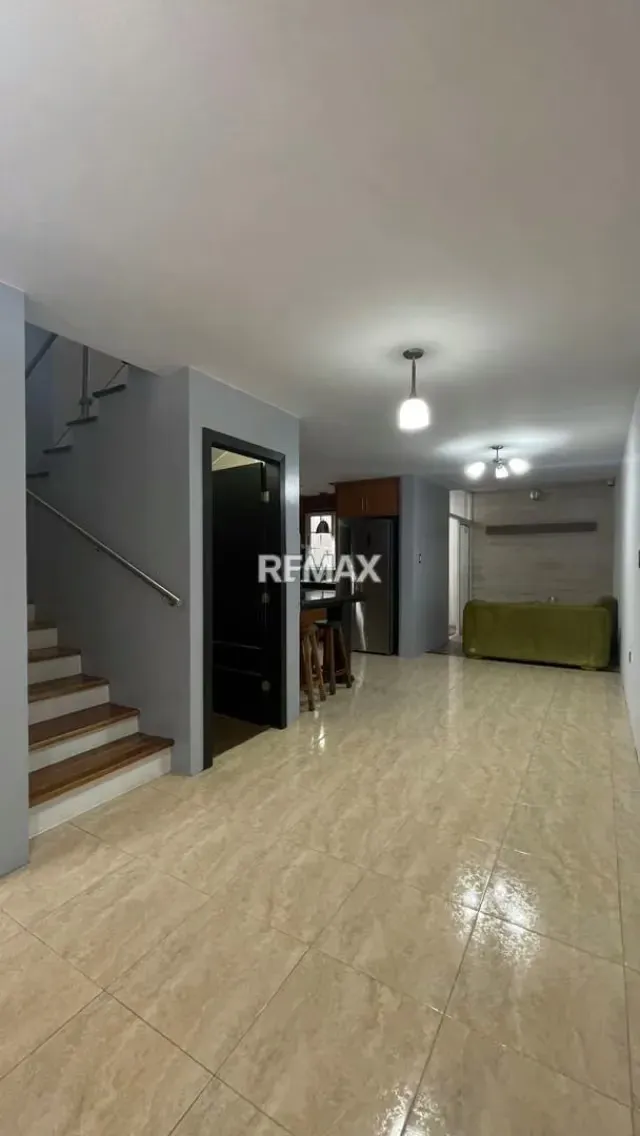 Casa tipo Town House en Alquiler, Urb. Rosa Mística, en Pueblo Nuevo, vía a Poligonos de Tiro. - 4