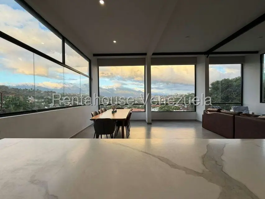 Casa (Multipes Niveles) en Venta en Prados del Este, Distrito Metropolitano - 30