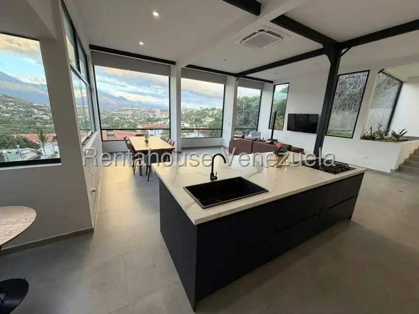 Casa (Multipes Niveles) en Venta en Prados del Este, Distrito Metropolitano - 31