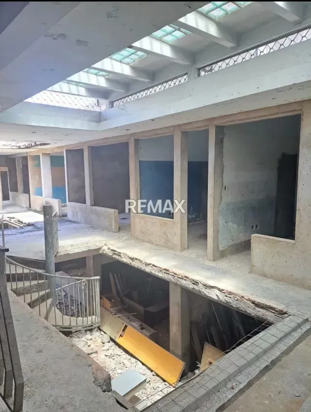 En venta Edificio en obra gris de 3 pisos en el Centro - 5