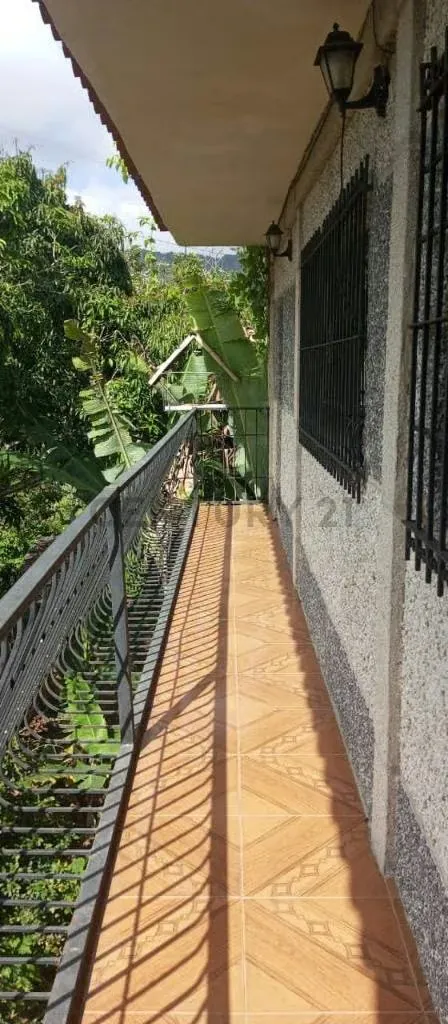 Venta de casa con terreno en Hoyo de la puerta - 8