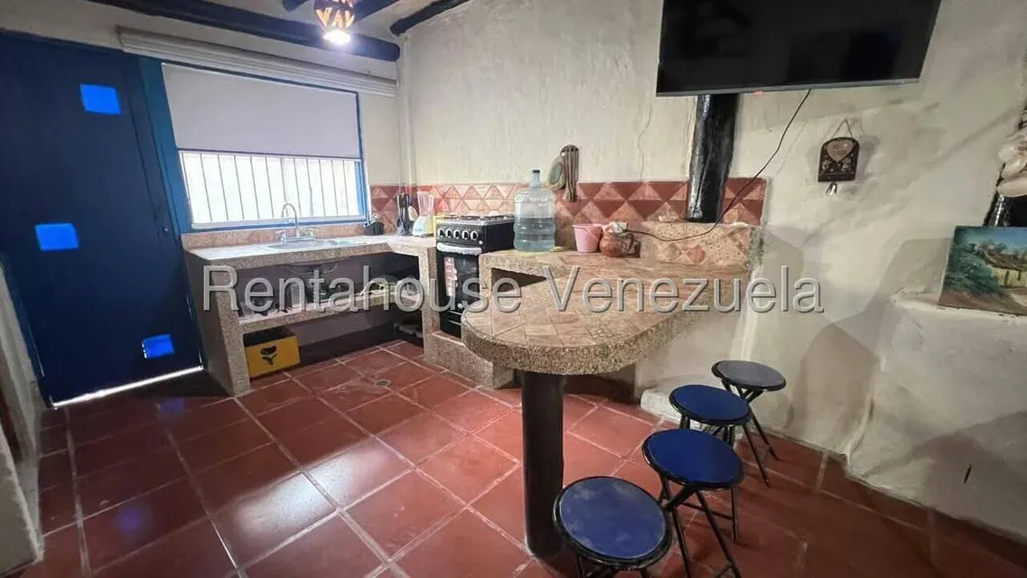 Townhouse (Duplex) en Venta en Playa Parguito, Nueva Esparta - 4