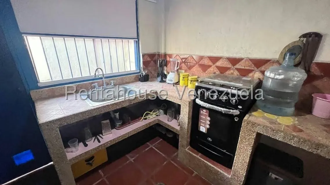 Townhouse (Duplex) en Venta en Playa Parguito, Nueva Esparta - 5