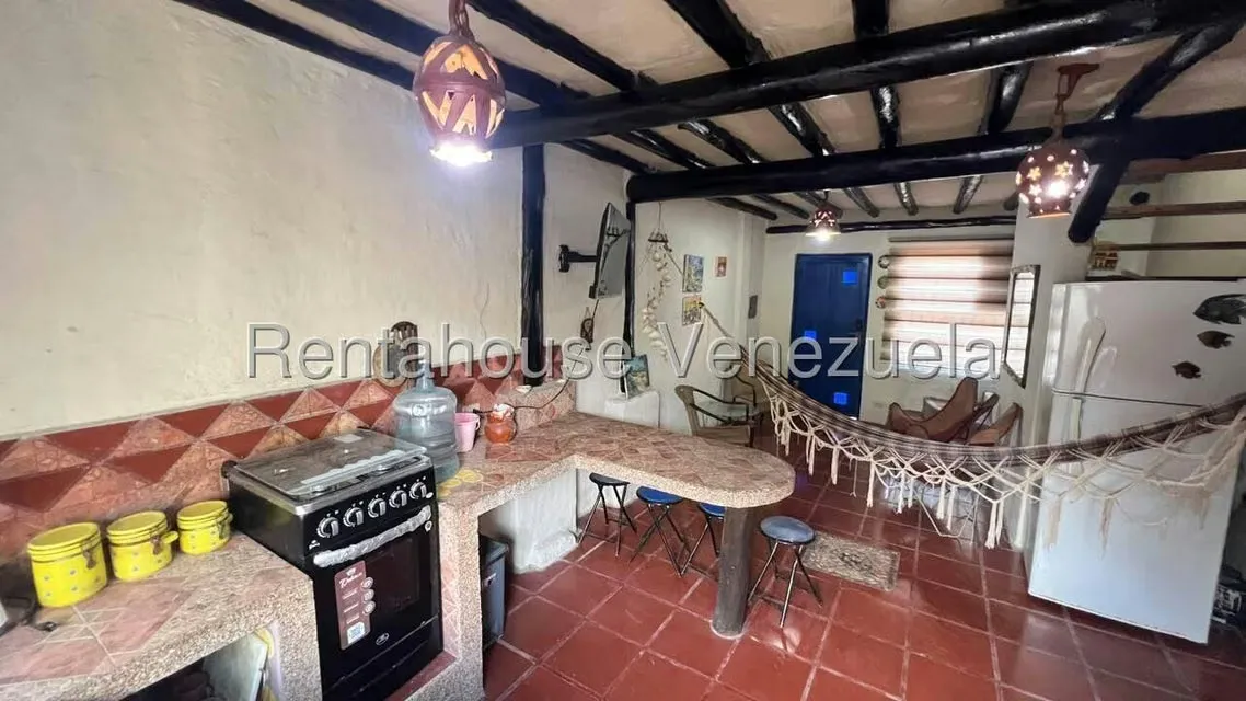 Townhouse (Duplex) en Venta en Playa Parguito, Nueva Esparta - 6