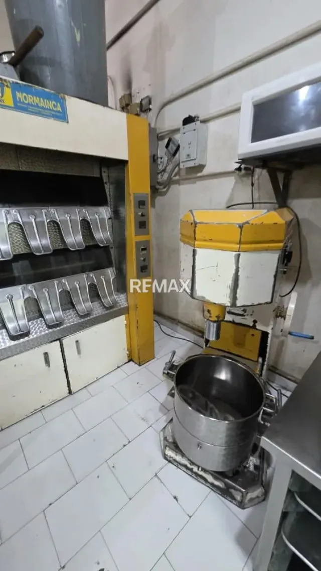 TRASPASO DE FONDO DE COMERCIO-LLAVE COMERCIAL C.C PATIO TRIGAL - 15