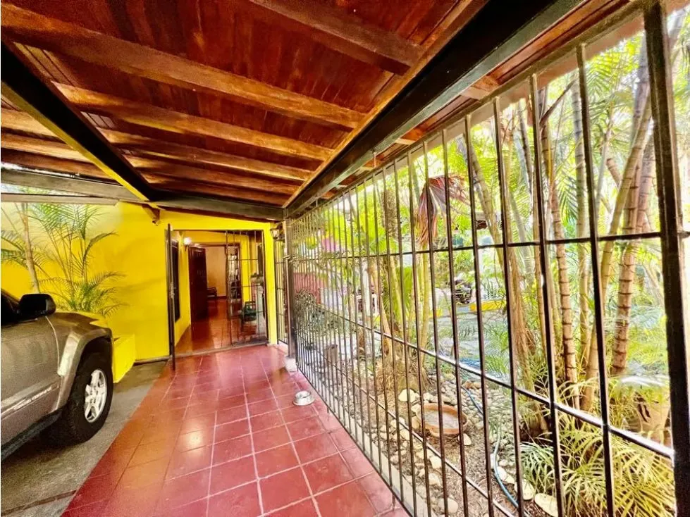 Se vende / alquila.casa 445m2 4h+s/5b/4p Chuao - 3