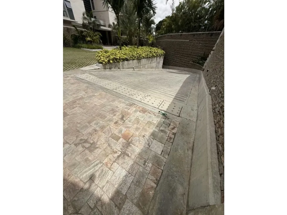 Se vende apartamento 320m2 3H+S/3.5B+S/3P Altamira - 14