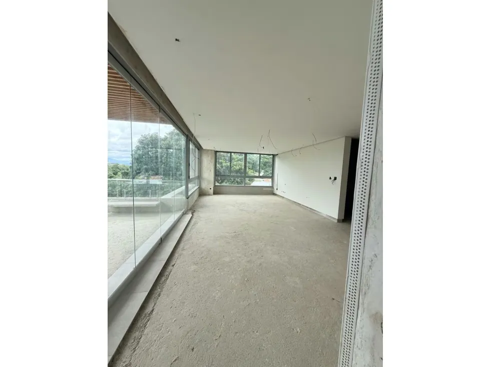 Se vende apartamento 320m2 3H+S/3.5B+S/3P Altamira - 8