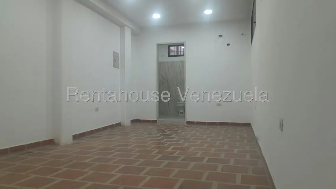 Local Comercial en Alquiler en Centro, Lara - 19