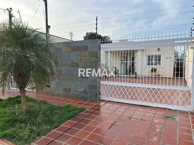 CASA EN VENTA EN LA COROMOTO