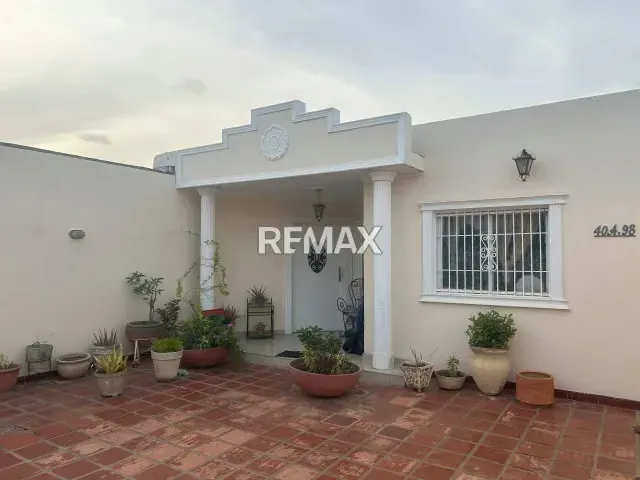 CASA EN VENTA EN LA COROMOTO - 2