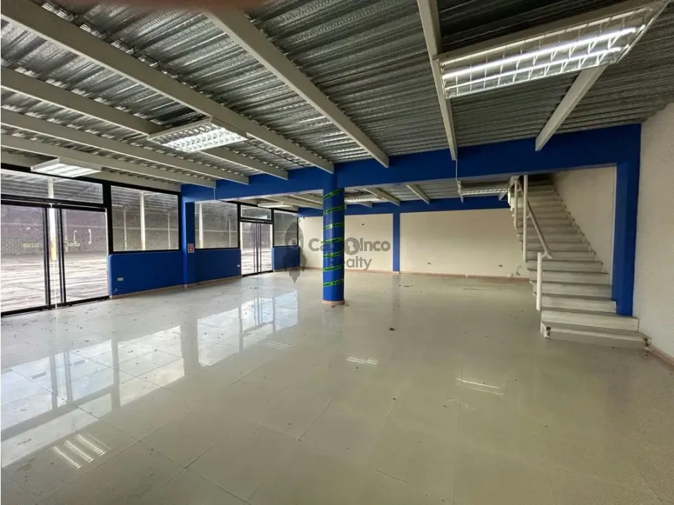 GALPON INDUSTRIAL Y TERRENO EN VENTA BEJUMA ORILLA DE AUTOPISTA - 11