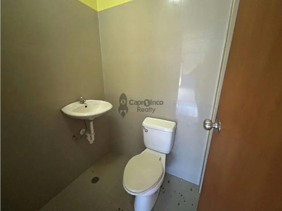 GALPON INDUSTRIAL Y TERRENO EN VENTA BEJUMA ORILLA DE AUTOPISTA - 12