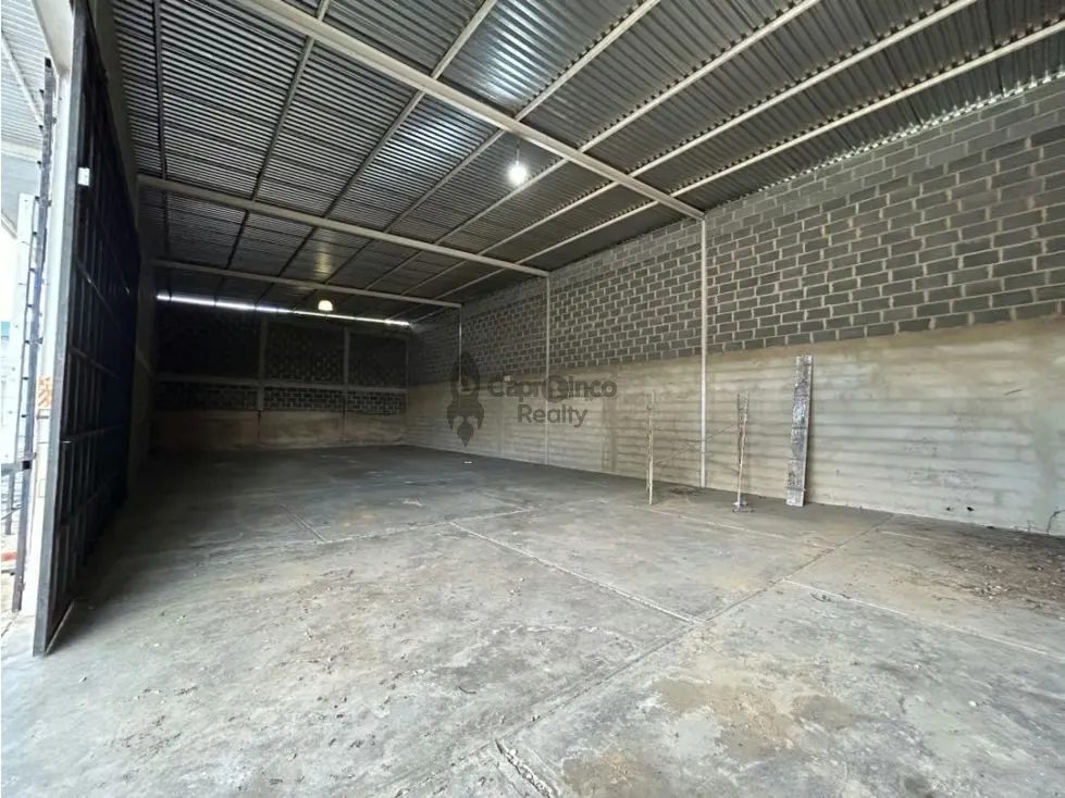GALPON INDUSTRIAL Y TERRENO EN VENTA BEJUMA ORILLA DE AUTOPISTA - 8
