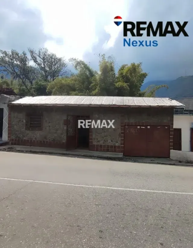 ¡Oportunidad única! Casa con gran potencial para remodelar en el acogedor sector La Pueblita de Mendoza Fría