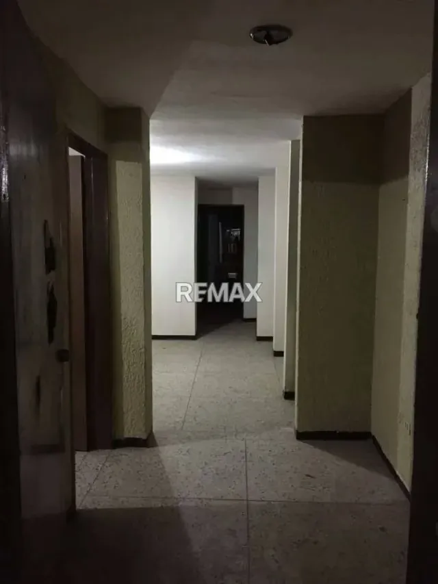 APTO EN CONJ. RES. LA FLORESTA. EDIF CARABOBO - 5