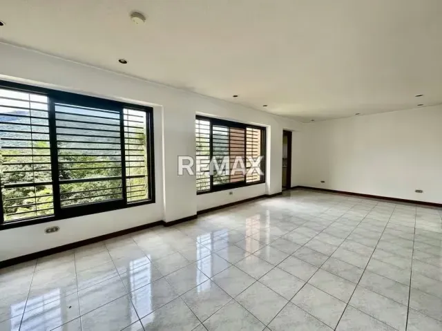 VENDO TOWNHOUSE EN LOMAS DE LA TRINIDAD 300 M2 - 5