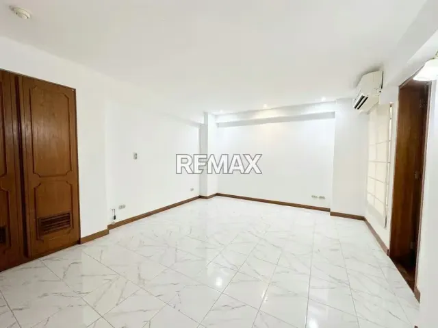 VENDO TOWNHOUSE EN LOMAS DE LA TRINIDAD 300 M2 - 10