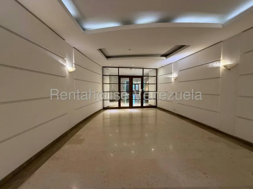 Apartamento (1 Nivel) en Venta en Altamira, Distrito Metropolitano - 2