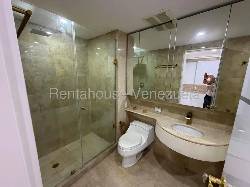 Apartamento (1 Nivel) en Venta en Altamira, Distrito Metropolitano - 28