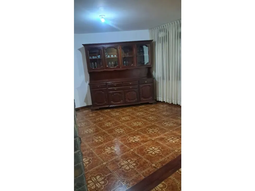 Se vende casa 360m² 4h/3.5b/5p Los Naranjos - 7