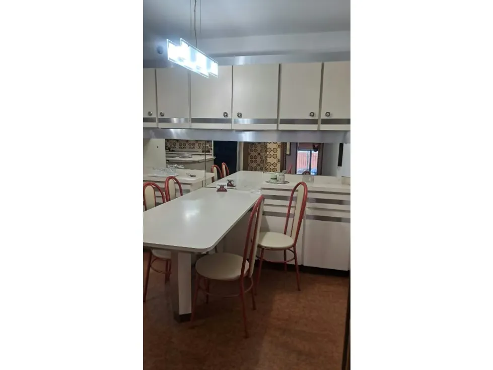 Se vende casa 360m² 4h/3.5b/5p Los Naranjos - 9
