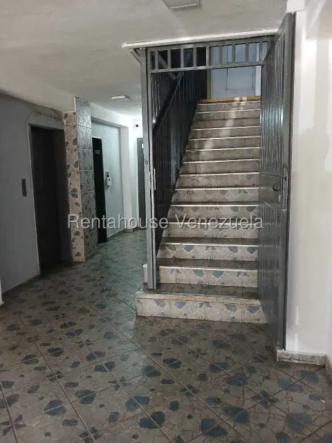 Apartamento (1 Nivel) en Alquiler en El Valle, Distrito Metropolitano - 14
