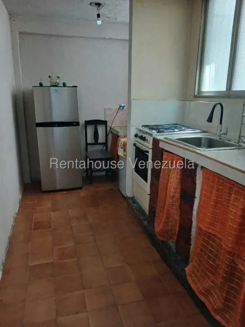 Apartamento (1 Nivel) en Alquiler en El Valle, Distrito Metropolitano - 6