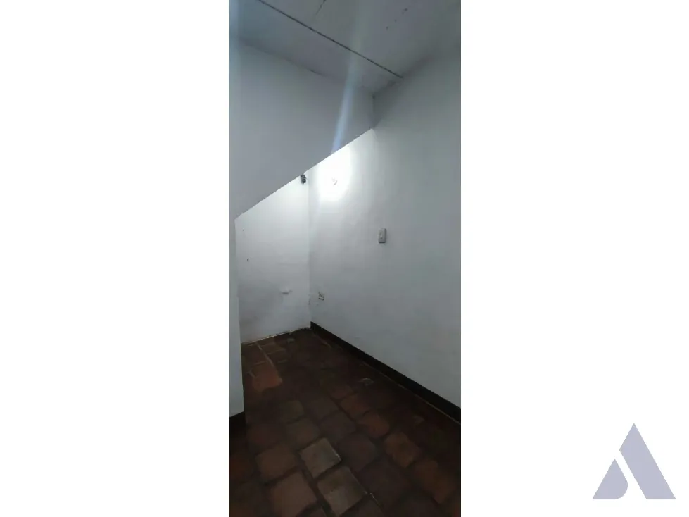 Alquilo locales desde 11 hasta 17m2 Mini Centro Comercial El Hatillo - 12