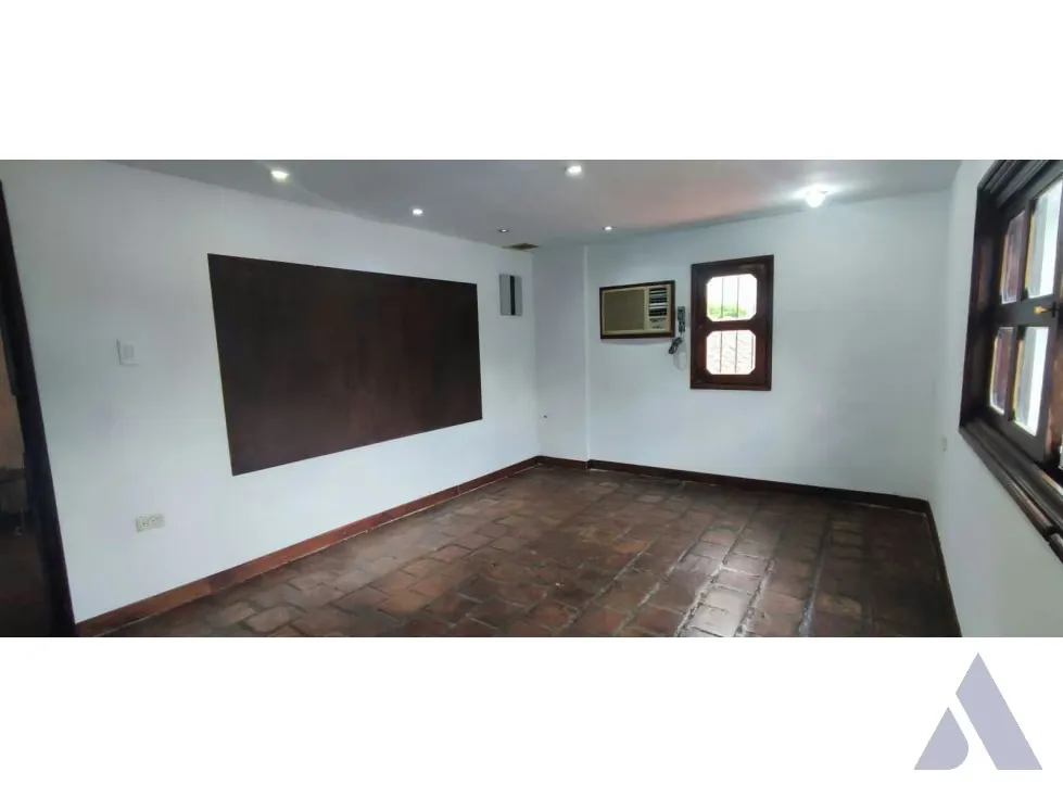 Alquilo locales desde 11 hasta 17m2 Mini Centro Comercial El Hatillo - 7