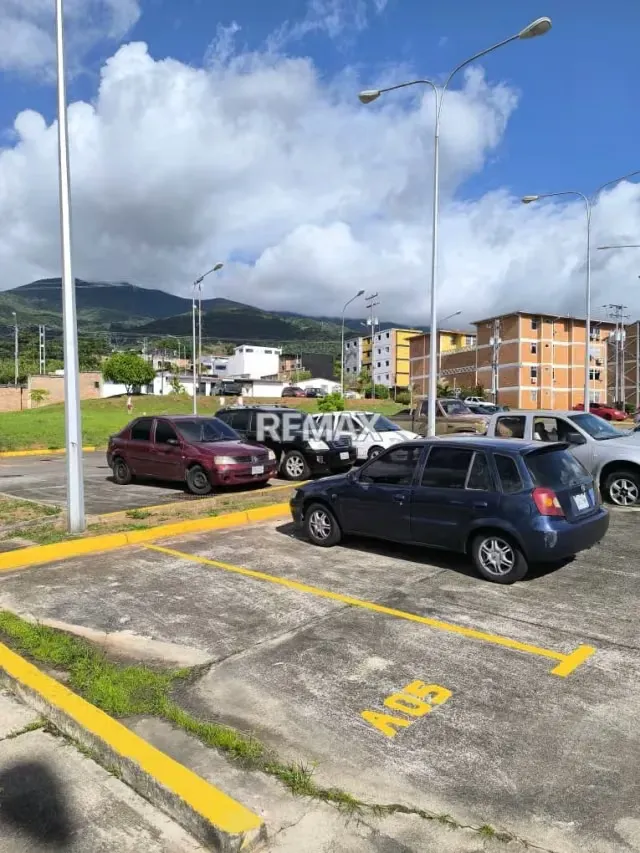 EN VENTA APARTAMENTO La Castellana, Conjunto La Bendición de Dios, Frente del C.C. Palo Verde. - 8