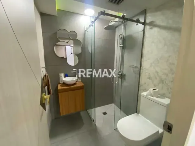 En alquiler Local Remodelado, El Recreo, Sabana Grande - 5