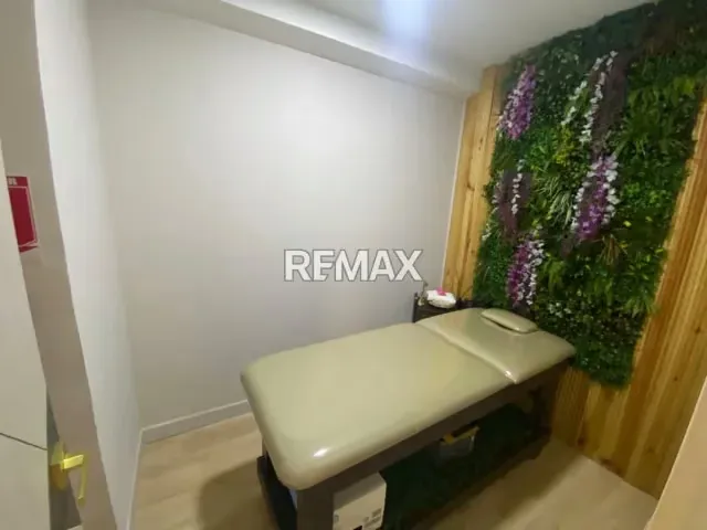 En alquiler Local Remodelado, El Recreo, Sabana Grande - 8