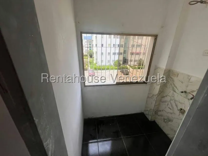 Apartamento (1 Nivel) en Venta en Conjunto Residencial Santa Barbara Suites, Aragua - 12