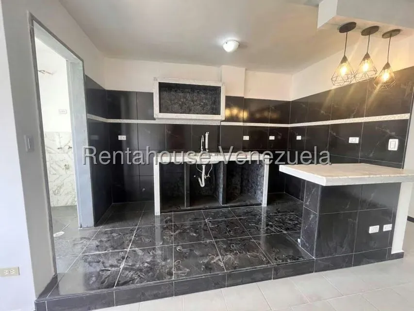 Apartamento (1 Nivel) en Venta en Conjunto Residencial Santa Barbara Suites, Aragua - 8