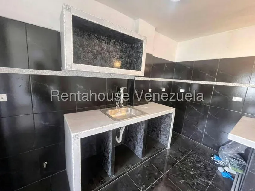 Apartamento (1 Nivel) en Venta en Conjunto Residencial Santa Barbara Suites, Aragua - 9