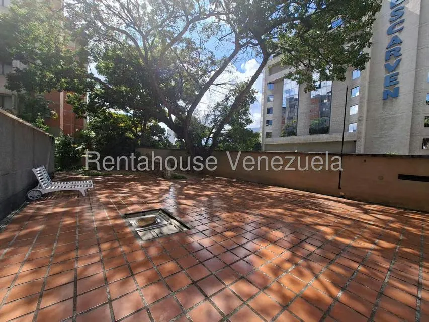 Apartamento (1 Nivel) en Alquiler en Chuao, Distrito Metropolitano - 4