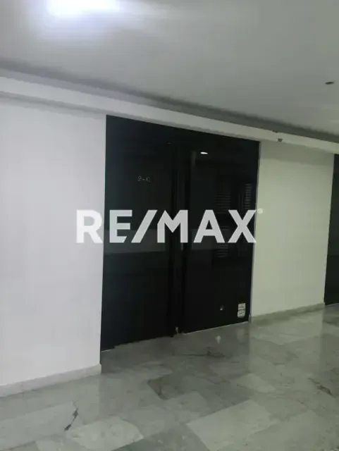Venta de Oficina en el Centro Profesional Eurobuilding, Chuao, Caracas.
