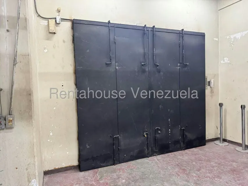 Galpon - Deposito en Alquiler en Los Cortijos de Lourdes, Distrito Metropolitano - 16