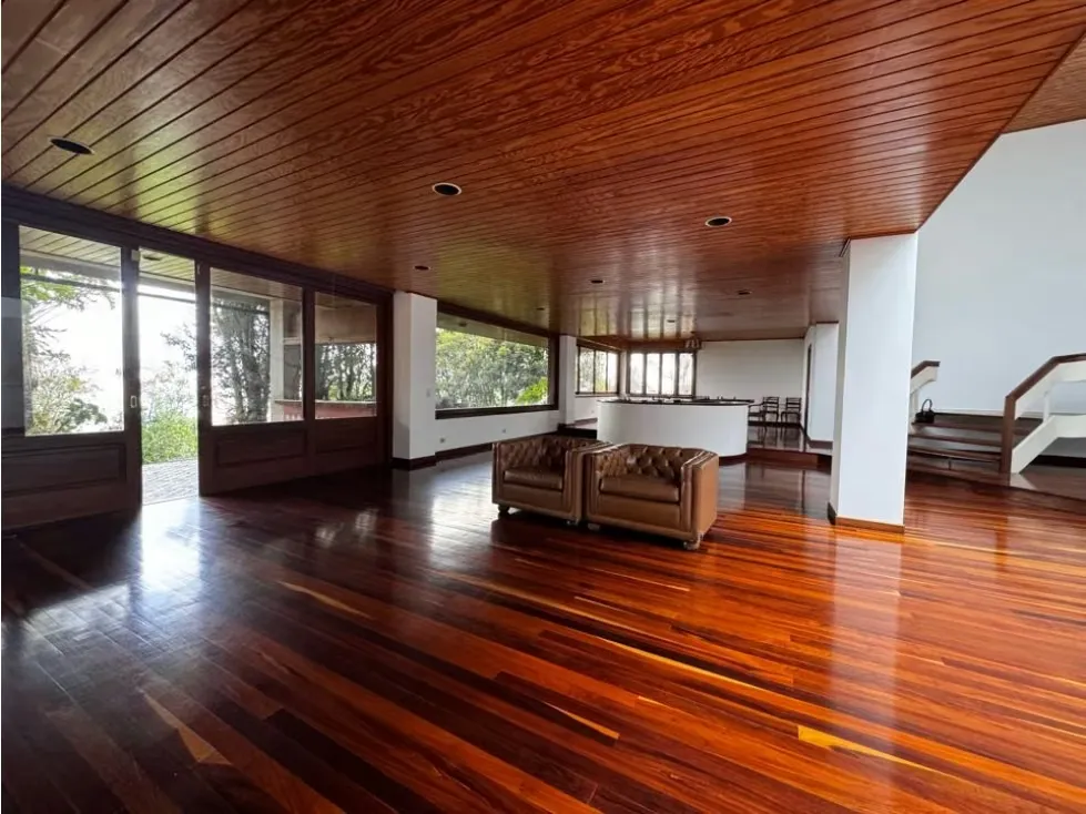 Se vende casa 850m2 La Lagunita 7504 - 11
